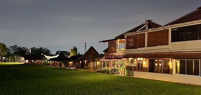 Alamanda Family Villas & Pool