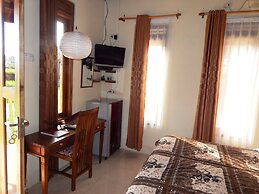 Alamanda Family Villas & Pool