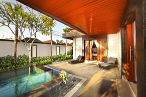 The Banyumas Suite Villa Legian