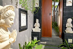 The Banyumas Suite Villa Legian