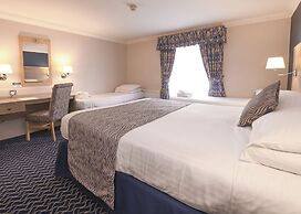 The Queens Hotel & Victoria Cloisters