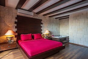 Manaspark Deluxe Hotel