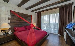 Manaspark Deluxe Hotel
