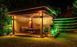 Manaspark Deluxe Hotel