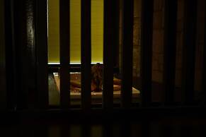 Manaspark Deluxe Hotel