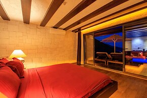 Manaspark Deluxe Hotel