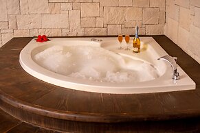 Manaspark Deluxe Hotel