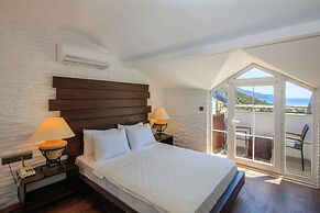 Manaspark Deluxe Hotel