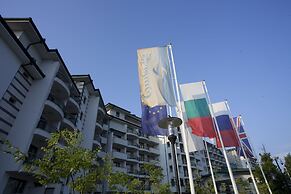 Emerald Beach Resort & SPA