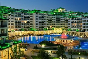 Emerald Beach Resort & SPA