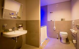 DoubleTree by Hilton Hotel Yerevan City Centre