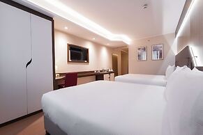 DoubleTree by Hilton Hotel Yerevan City Centre