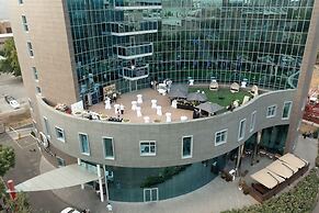 DoubleTree by Hilton Hotel Yerevan City Centre
