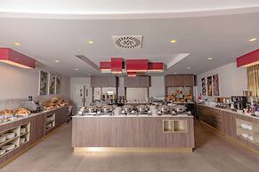 DoubleTree by Hilton Hotel Yerevan City Centre