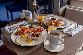 DoubleTree by Hilton Hotel Yerevan City Centre