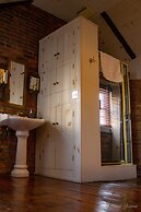 Inn at Lincoln Square