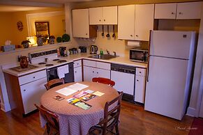 Inn at Lincoln Square