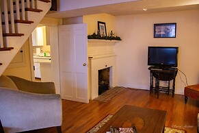 Inn at Lincoln Square