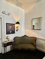 Inn at Lincoln Square