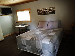 Overlook Inn & Cabins