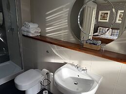 White Lion Hotel