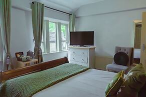 White Lion Hotel