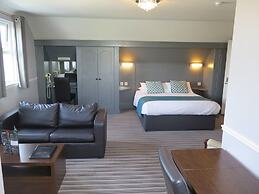 Oyster Fleet Hotel