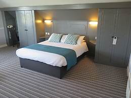 Oyster Fleet Hotel