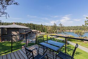 Mayne Island Resort