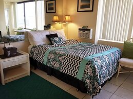 Hawaiian Monarch by Hawaii Ocean Club