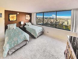 Hawaiian Monarch by Hawaii Ocean Club