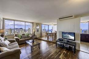 Hawaiian Monarch by Hawaii Ocean Club