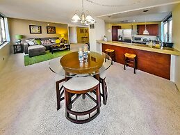 Hawaiian Monarch by Hawaii Ocean Club