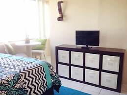 Hawaiian Monarch by Hawaii Ocean Club