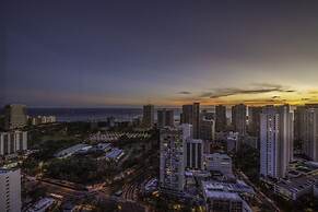 Hawaiian Monarch by Hawaii Ocean Club