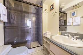 Hawaiian Monarch by Hawaii Ocean Club