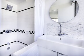 Hawaiian Monarch by Hawaii Ocean Club