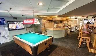 Hawaiian Monarch by Hawaii Ocean Club