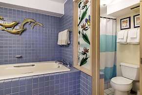 Hawaiian Monarch by Hawaii Ocean Club