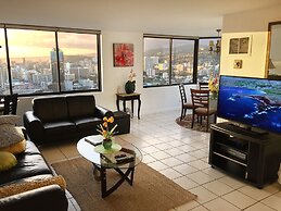 Hawaiian Monarch by Hawaii Ocean Club