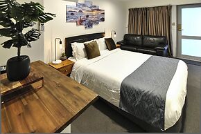 Newlands Court Motel