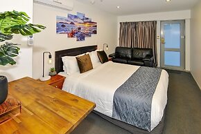 Newlands Court Motel