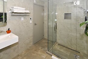 Newlands Court Motel