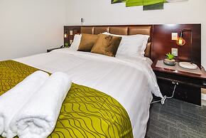 Newlands Court Motel