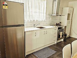 Newlands Court Motel