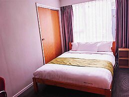 Newlands Court Motel