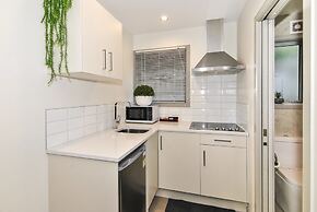 Newlands Court Motel