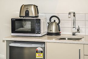 Newlands Court Motel