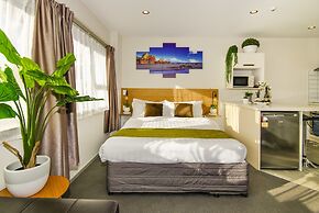 Newlands Court Motel