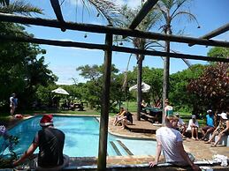 Buccaneers Backpackers